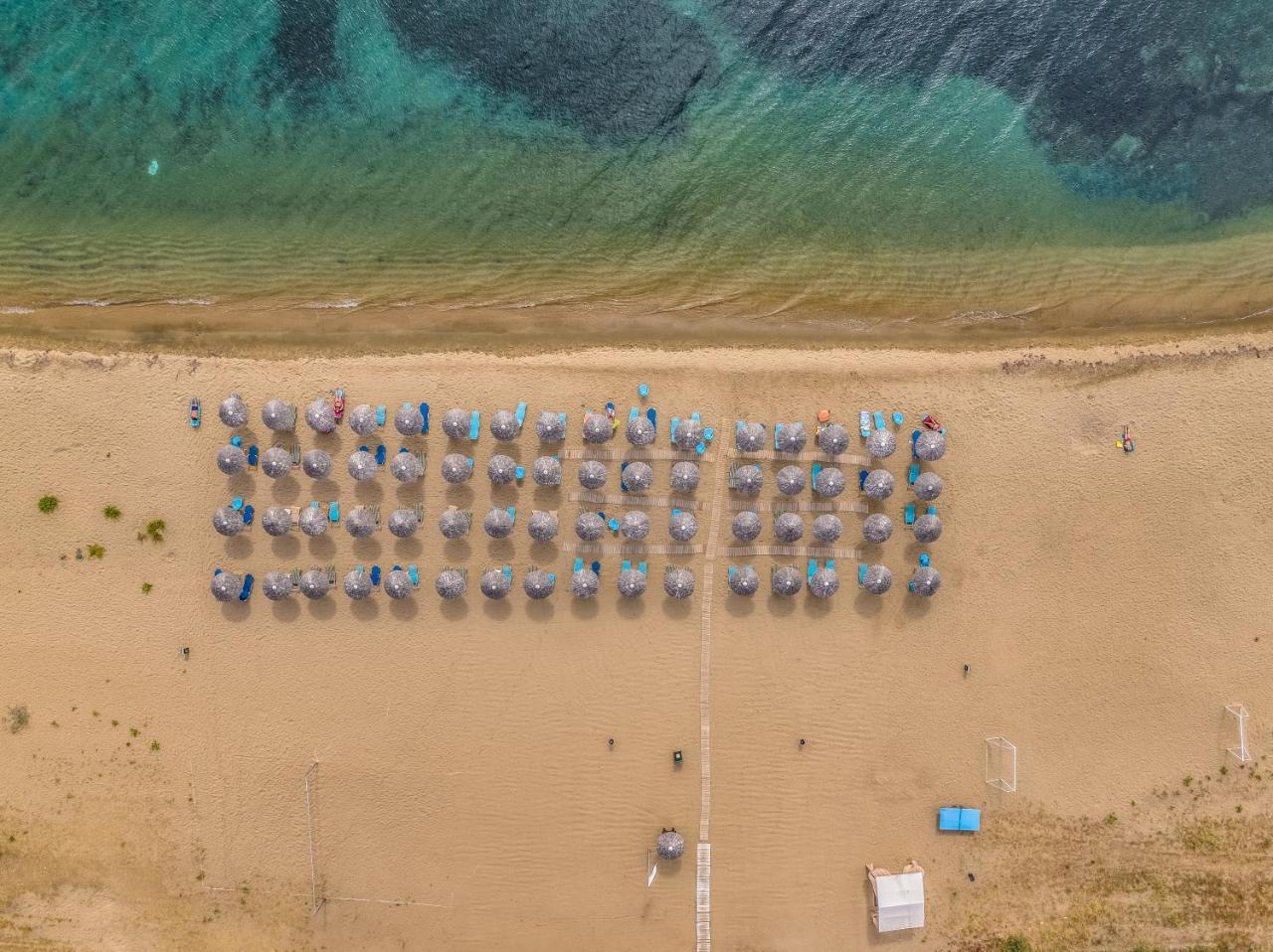 Coral Blue Beach Hotel Gerakini Exterior foto